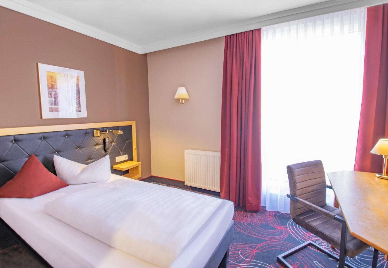 Hotel Tanne イルメナウ エクステリア 写真