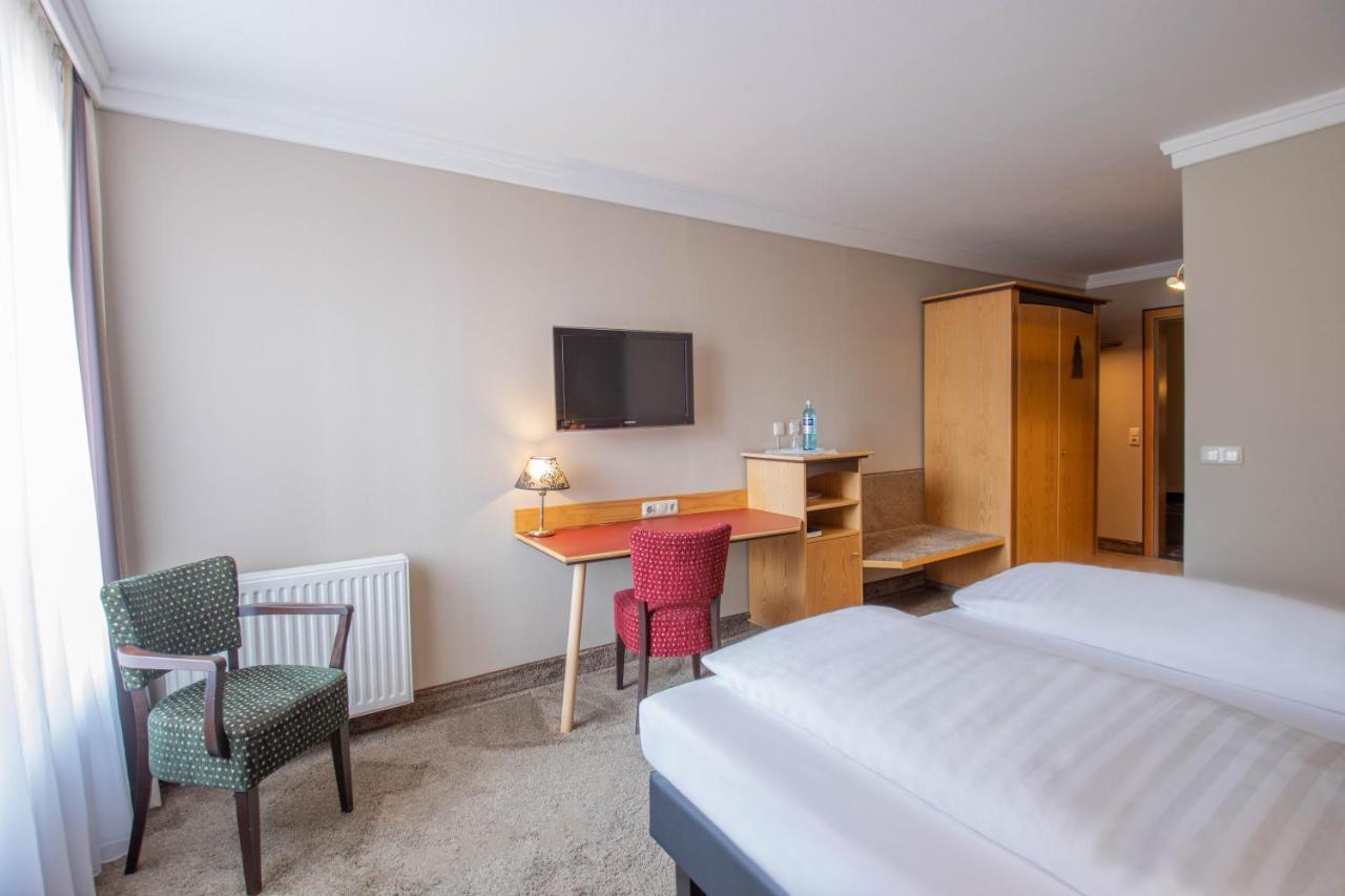 Hotel Tanne イルメナウ エクステリア 写真